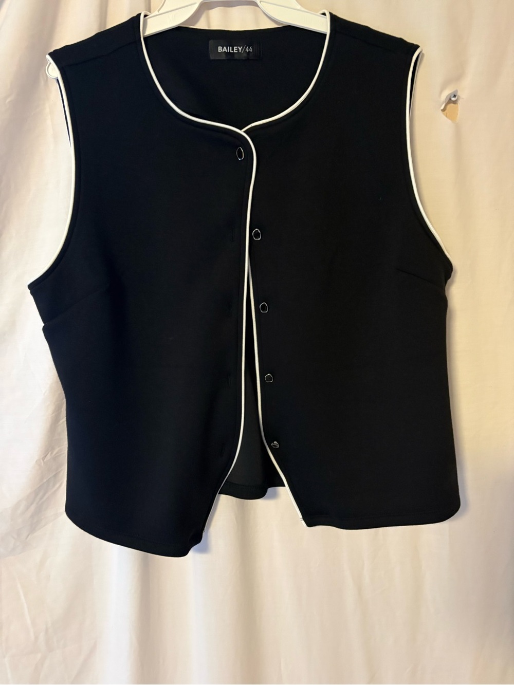 Bailey 44 Soft Black Sleeveless Button-Front Vest with White Piping